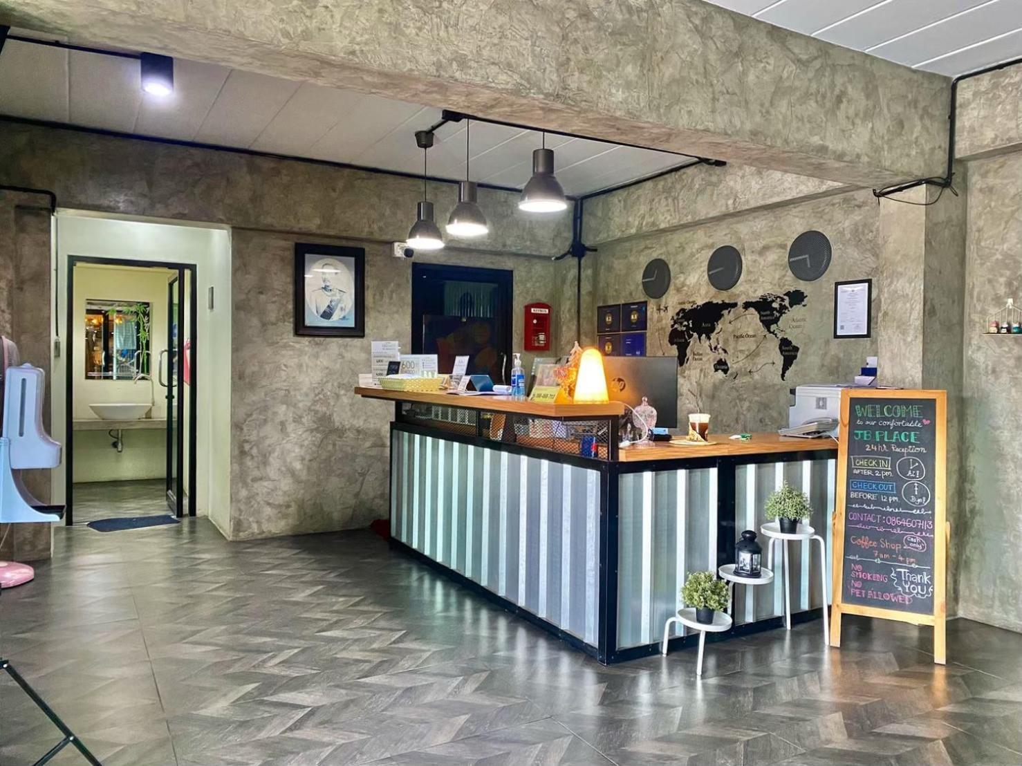 Jb普莱斯公寓式酒店 佛统 外观 照片