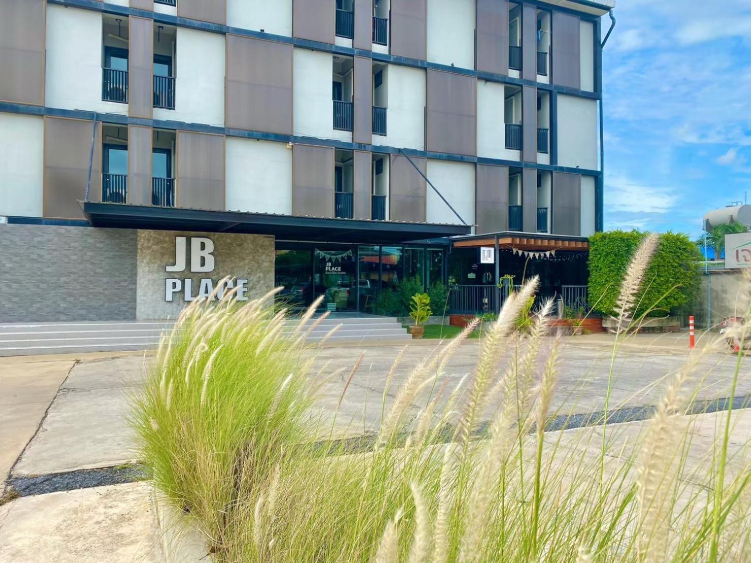 Jb普莱斯公寓式酒店 佛统 外观 照片